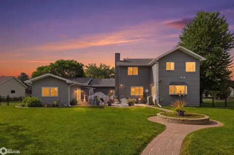 2202 16th Avenue N Clear Lake IA 50428