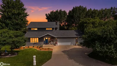 2202 16th Avenue N Clear Lake IA 50428