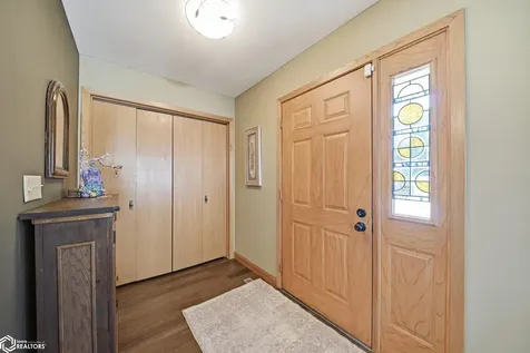 2202 16th Avenue N Clear Lake IA 50428