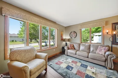 2202 16th Avenue N Clear Lake IA 50428