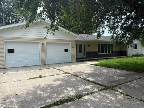 503 S Akir Street Latimer IA 50452