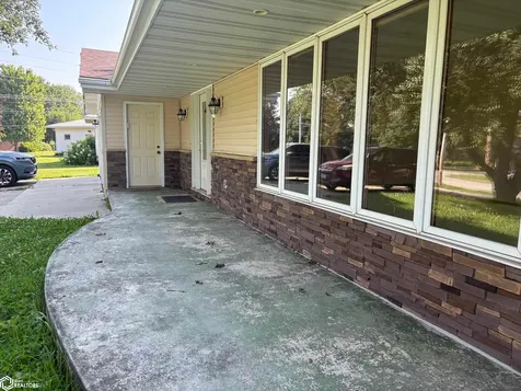 503 S Akir Street Latimer IA 50452