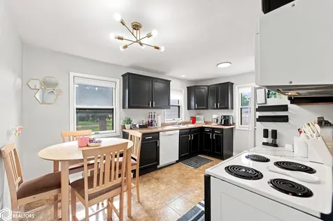 923 N Tyler Avenue Mason City IA 50401