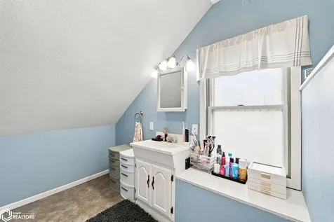 923 N Tyler Avenue Mason City IA 50401