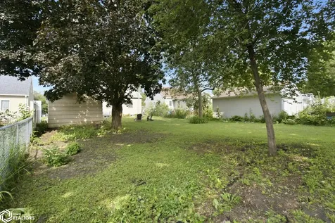 923 N Tyler Avenue Mason City IA 50401