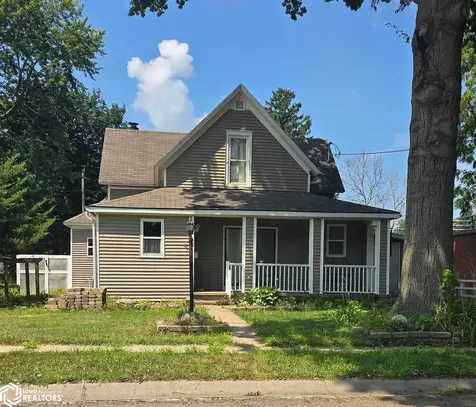 437 N 10th Street Oskaloosa IA 52577-1767