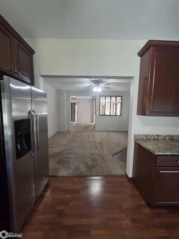 437 N 10th Street Oskaloosa IA 52577-1767