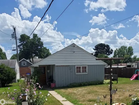 2018 Avenue D Fort Madison IA 52627