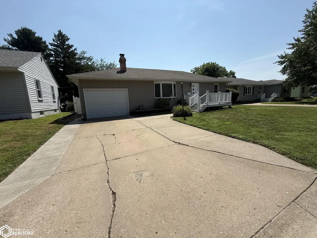 1604 S Leebrick Street Burlington IA 52601