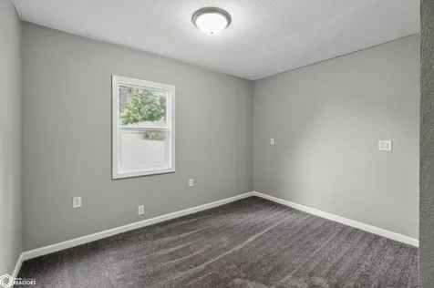 1312 W Church Street Marshalltown IA 50158
