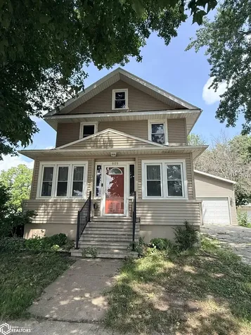 609 1st Avenue SE Clarion IA 50525