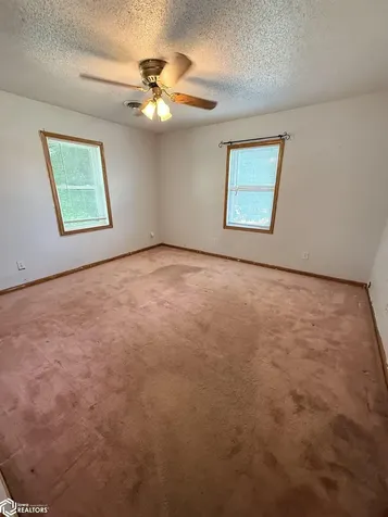609 1st Avenue SE Clarion IA 50525