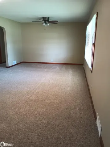 2217 Washington Iowa Falls IA 50126