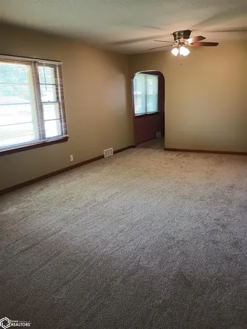 2217 Washington Iowa Falls IA 50126