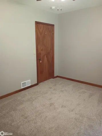 2217 Washington Iowa Falls IA 50126