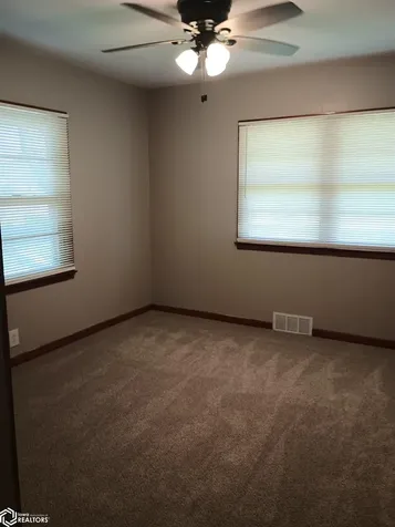 2217 Washington Iowa Falls IA 50126