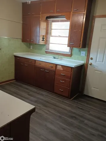 2217 Washington Iowa Falls IA 50126