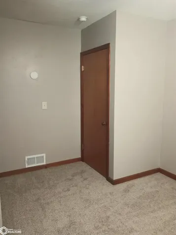 2217 Washington Iowa Falls IA 50126