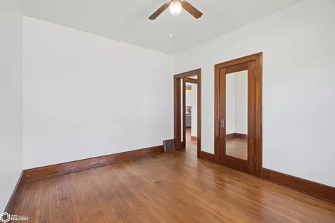 1621 S 15th Street Burlington IA 52601