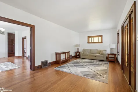 1621 S 15th Street Burlington IA 52601