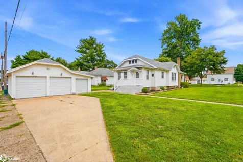 1621 S 15th Street Burlington IA 52601