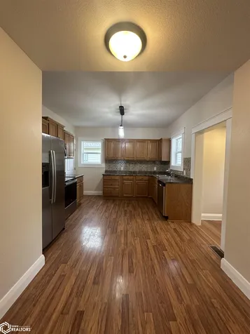 103 S Clark Street Winfield IA 52659