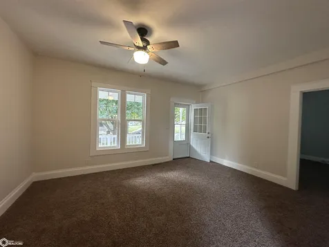 103 S Clark Street Winfield IA 52659
