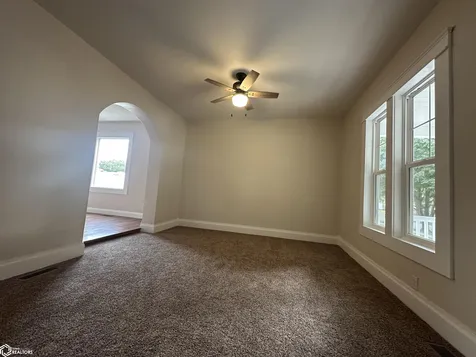 103 S Clark Street Winfield IA 52659