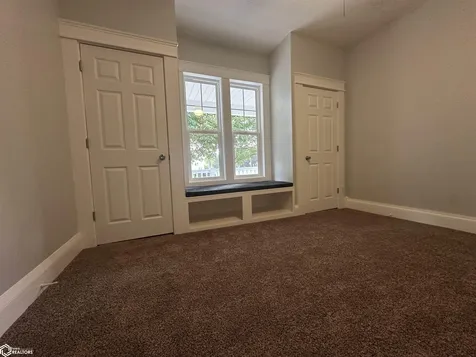 103 S Clark Street Winfield IA 52659