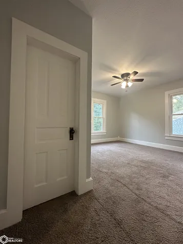 103 S Clark Street Winfield IA 52659