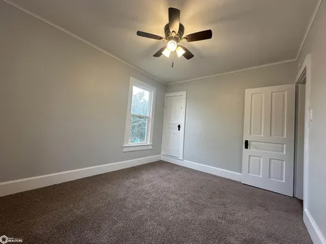 103 S Clark Street Winfield IA 52659