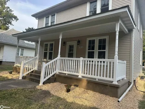 103 S Clark Street Winfield IA 52659