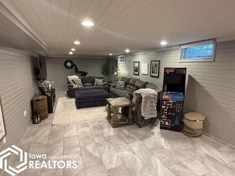 1318 N Johnson Street Algona IA 50511