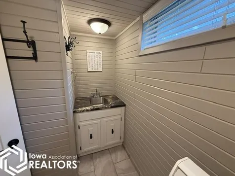 1318 N Johnson Street Algona IA 50511