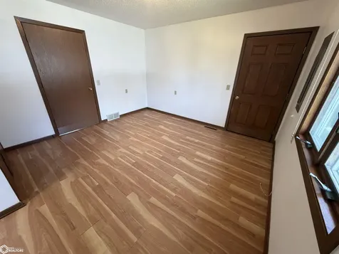 826 Main Avenue N Britt IA 50423