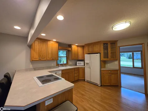 536 S 6th Street Forest City IA 50436