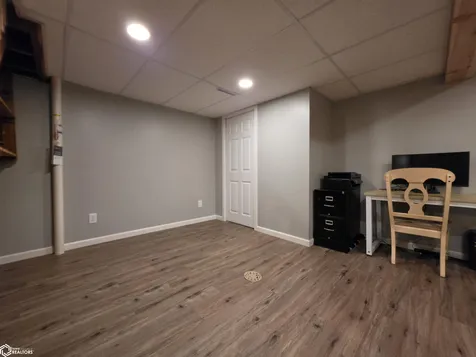 536 S 6th Street Forest City IA 50436