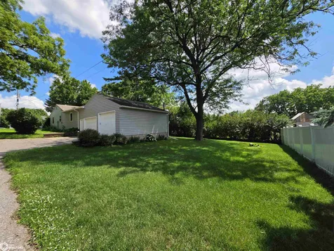 536 S 6th Street Forest City IA 50436