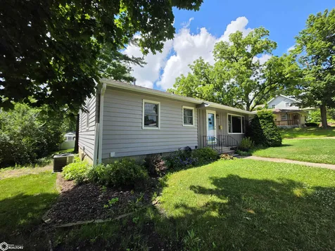 536 S 6th Street Forest City IA 50436