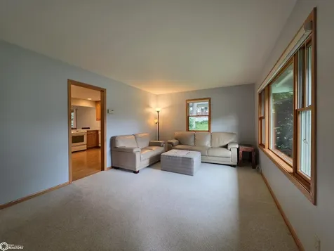 536 S 6th Street Forest City IA 50436
