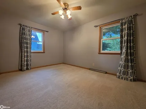 536 S 6th Street Forest City IA 50436