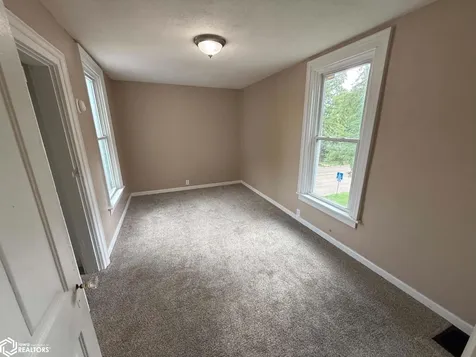 832 N 5th Street Burlington IA 52601