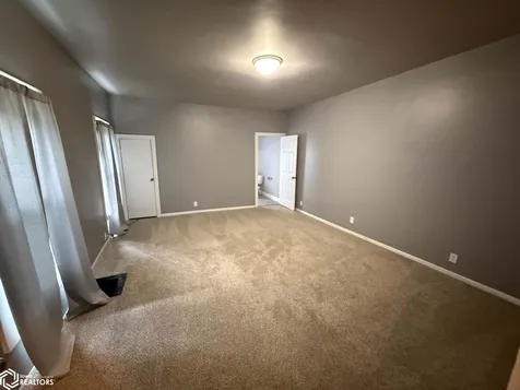 832 N 5th Street Burlington IA 52601