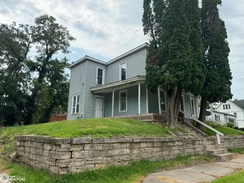 832 N 5th Street Burlington IA 52601