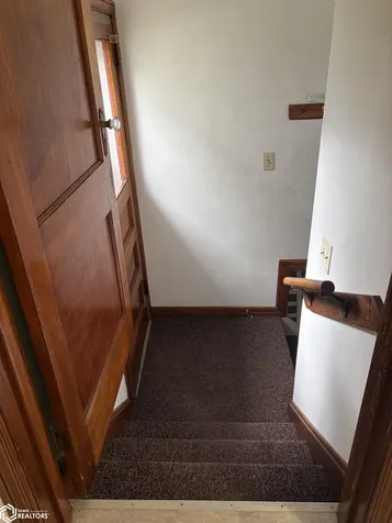 406 N 3rd Avenue Marshalltown IA 50158