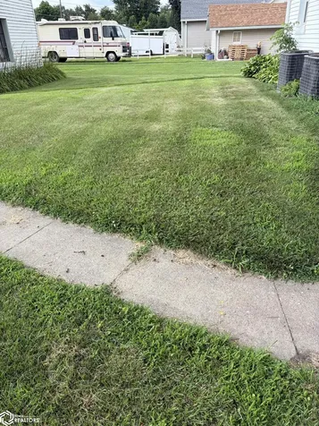 406 N 3rd Avenue Marshalltown IA 50158