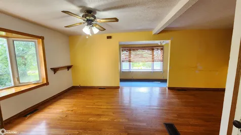2308 Yates Avenue Marshalltown IA 50158