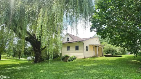 2308 Yates Avenue Marshalltown IA 50158