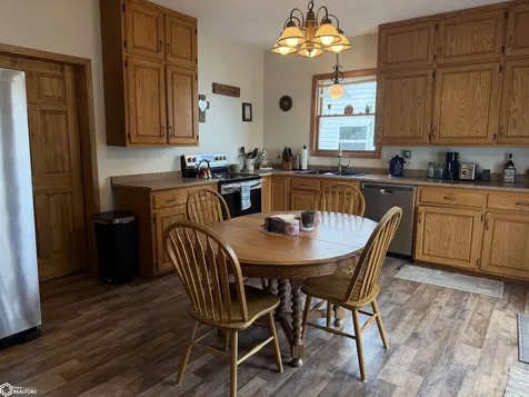1876 Monroe Avenue Tipton IA 52772
