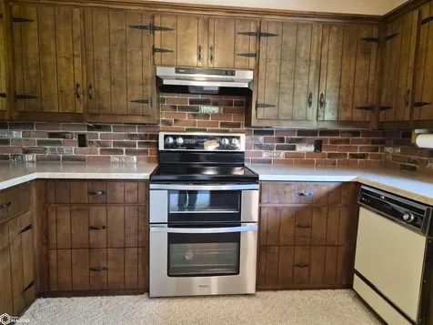 235 Terrace Drive Oskaloosa IA 52577